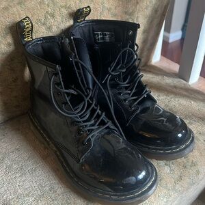 Kids Dr Martens Delaney Boots